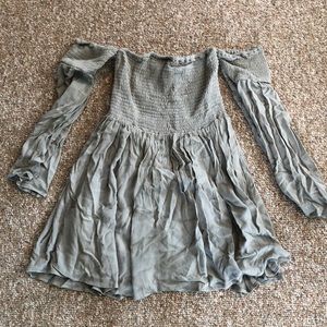 Super cute off the shoulder dress